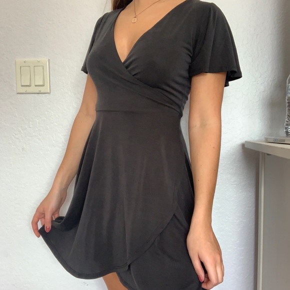 Lulu’s Wrap Dress - Picture 2 of 3
